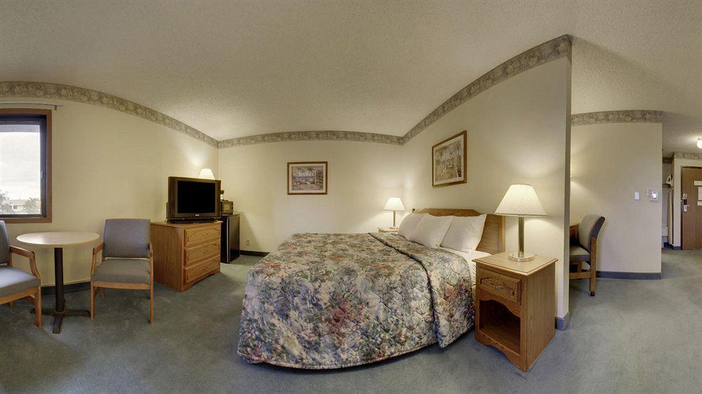 Super 8 By Wyndham Green Bay Near Stadium Exterior foto