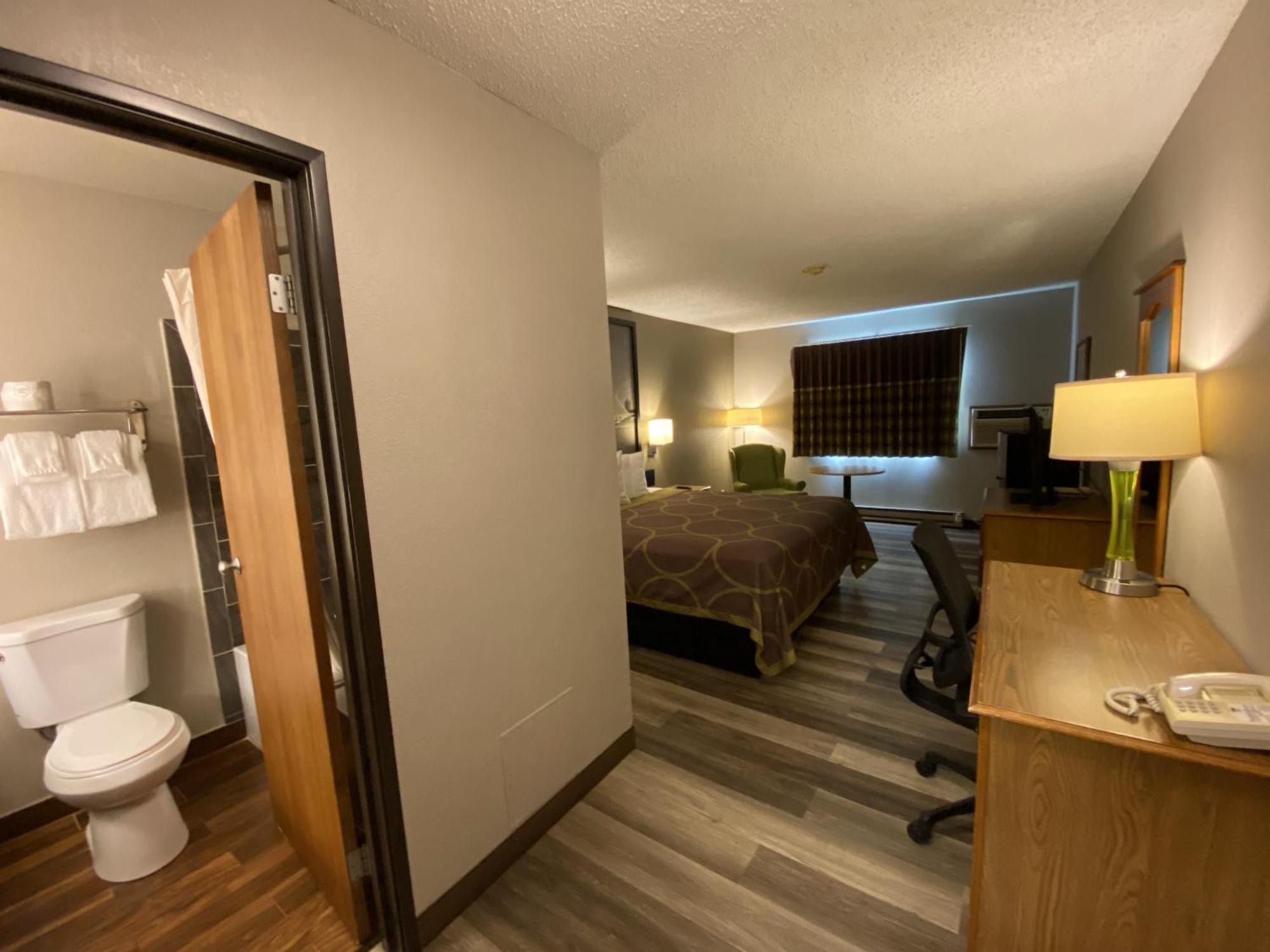 Super 8 By Wyndham Green Bay Near Stadium Exterior foto